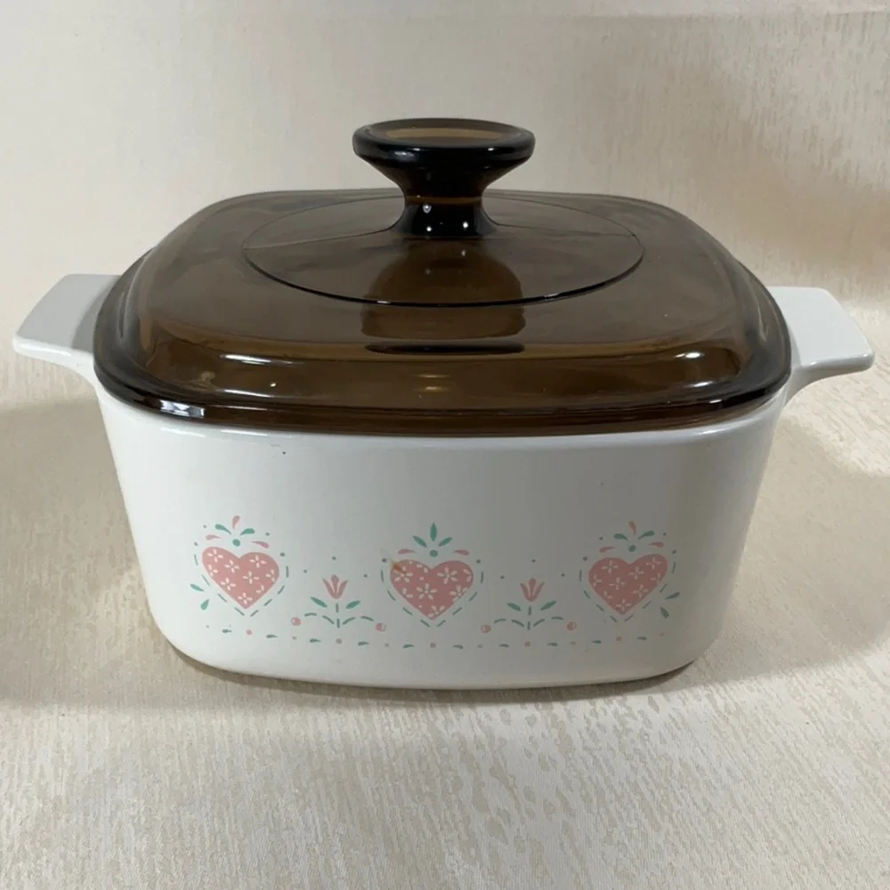 Forever Yours Corning Ware 1.5 Liter Casserole Dish with Cover